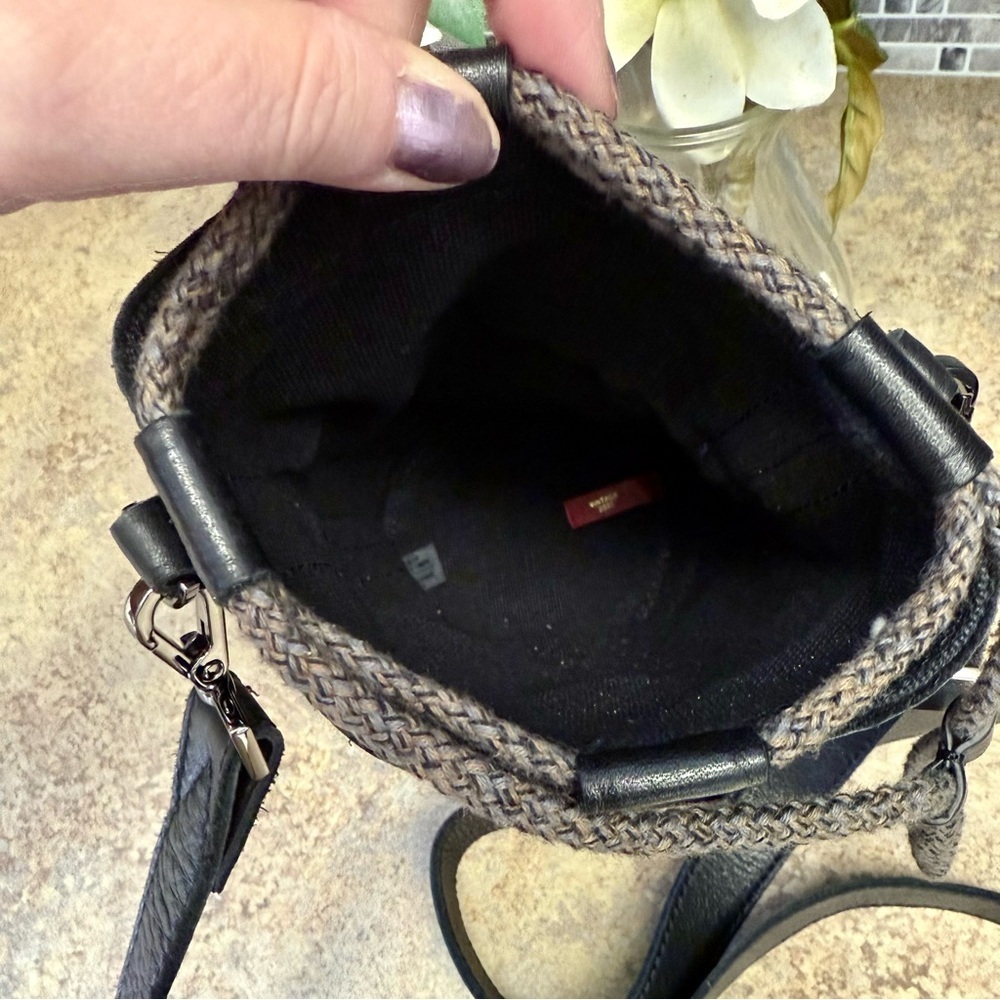 Hammitt Runyon water bottle purse - Picture 4 of 4